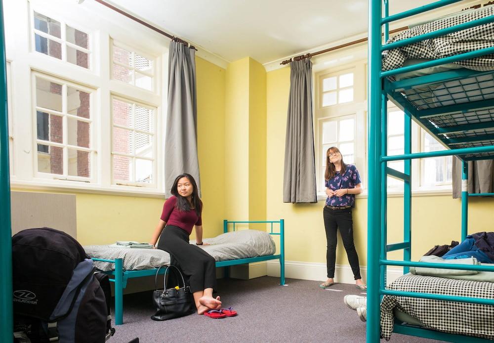 Yha Newcastle Beach Екстериор снимка